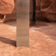 Imagen para el artículo titulado 2020 tiene más sorpresas: encuentran un extraño monolito de metal en el desierto de Utah